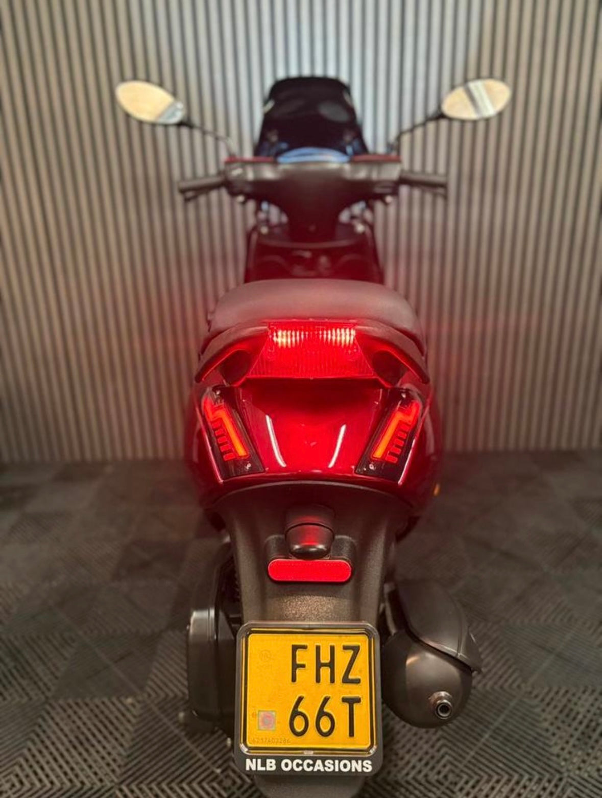 PIAGGIO ZIP 4T 3V BROM 2021 FULL OPTION CANDY RED