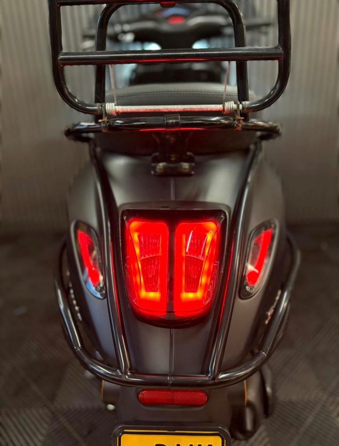 VESPA SPRINT BROM 2019 4T 3V FULL OPTION NOTTE