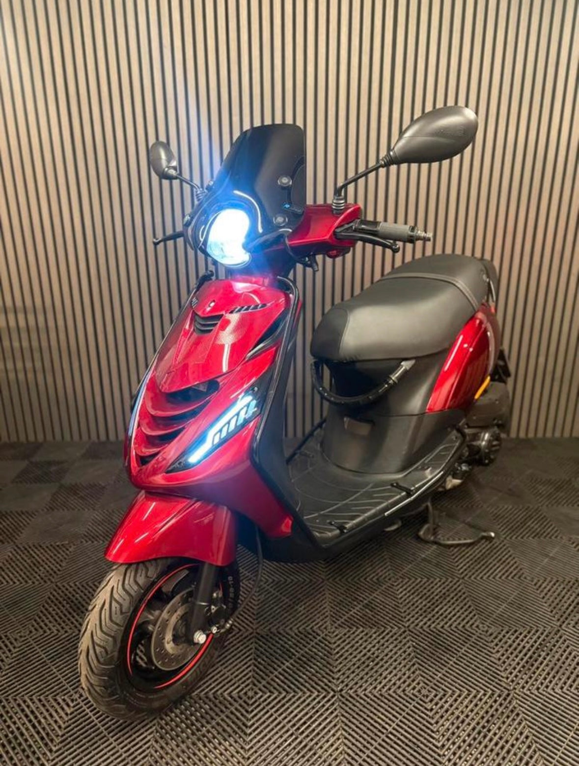 PIAGGIO ZIP 4T 3V BROM 2021 FULL OPTION CANDY RED