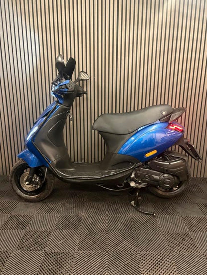 PIAGGIO ZIP 4T 3V BROM 2023 FULL OPTION GALAXY BLUE