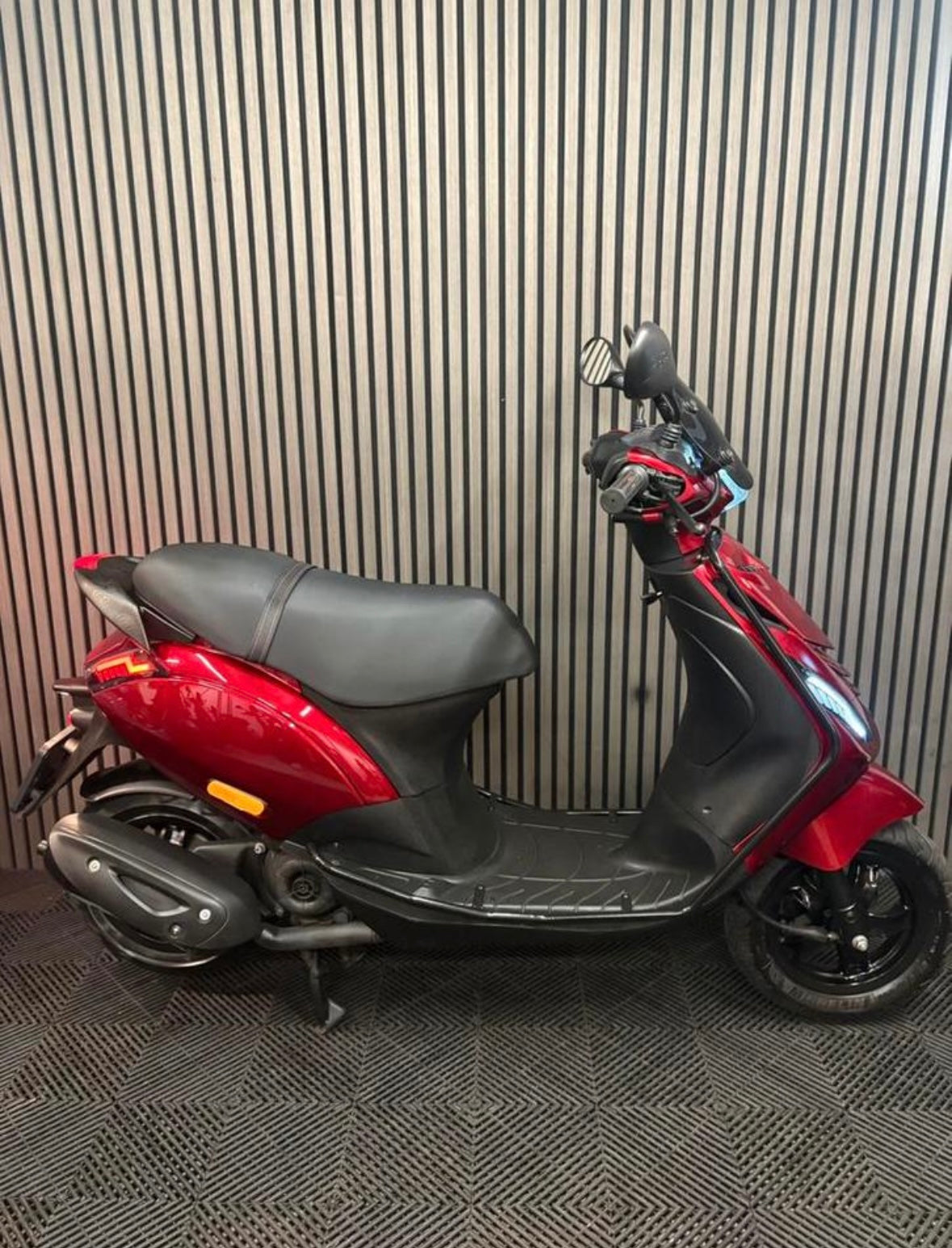 PIAGGIO ZIP 4T 3V BROM 2021 FULL OPTION CANDY RED