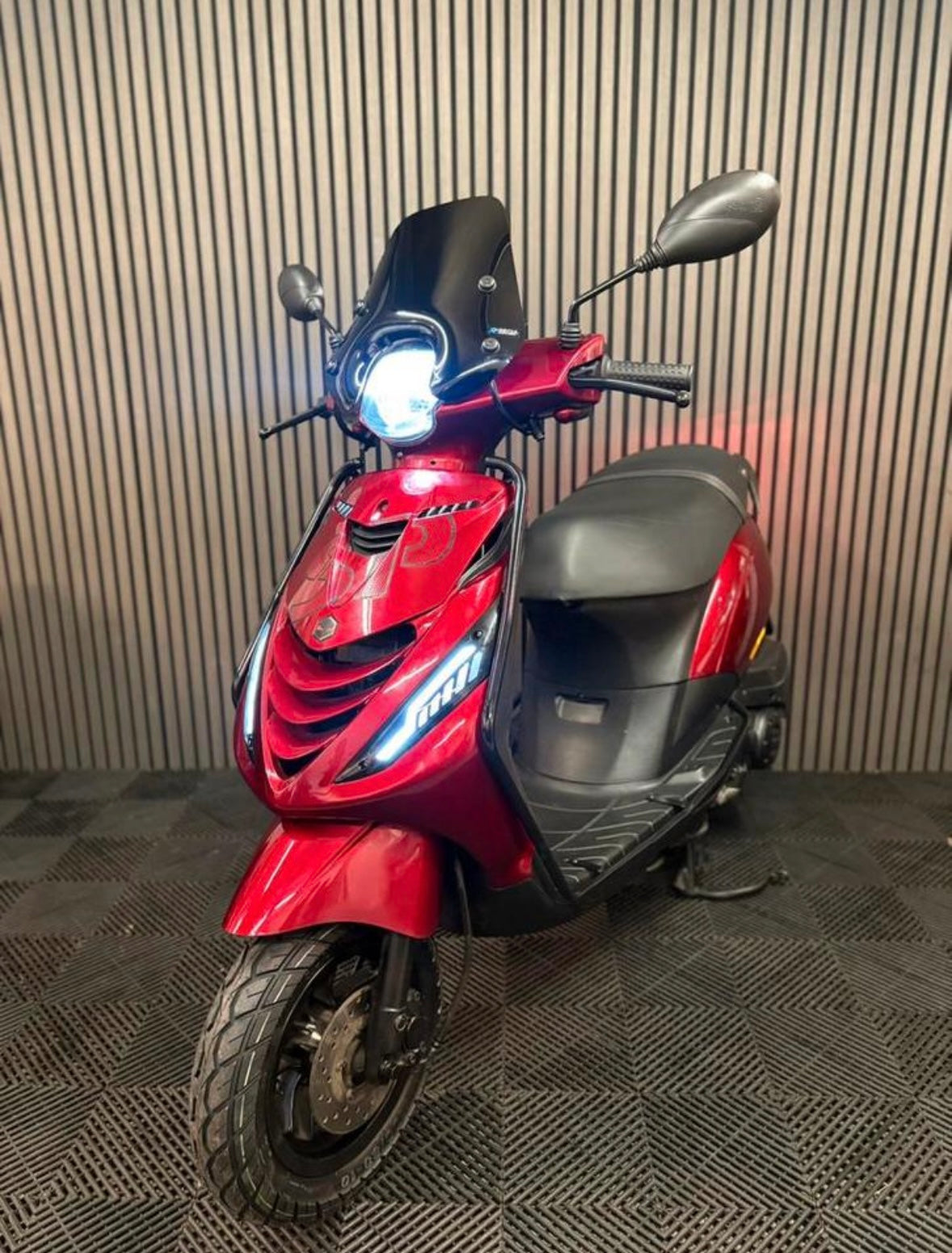 PIAGGIO ZIP 4T 3V BROM 2022 FULL OPTION CANDY RED