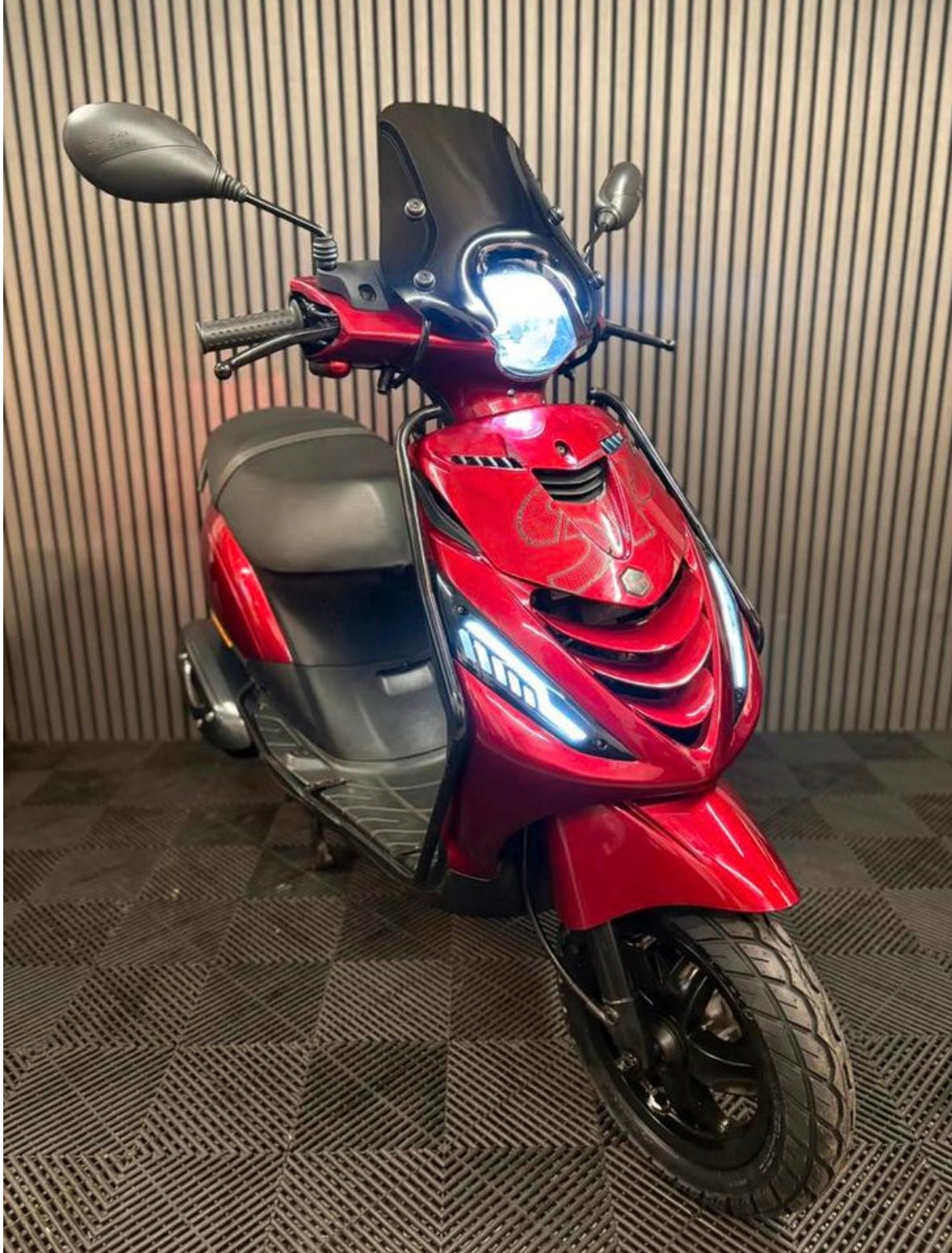 PIAGGIO ZIP 4T 3V BROM 2022 FULL OPTION CANDY RED