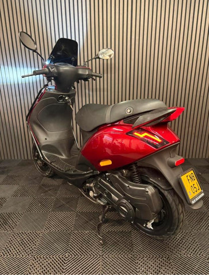 PIAGGIO ZIP 4T 3V BROM 2022 FULL OPTION CANDY RED
