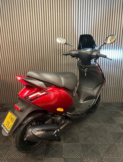 PIAGGIO ZIP 4T 3V BROM 2022 FULL OPTION CANDY RED