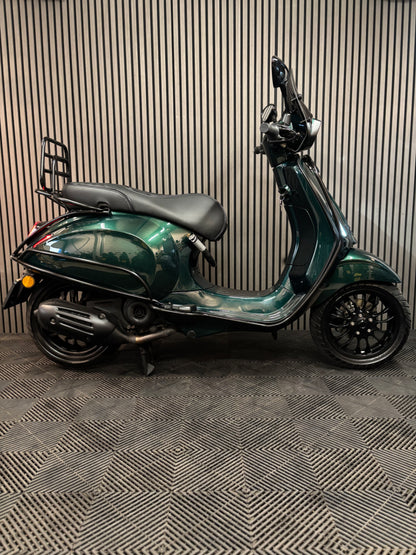 VESPA SPRINT BROM 2021 3V 4T FULL OPTION VERDE GROEN