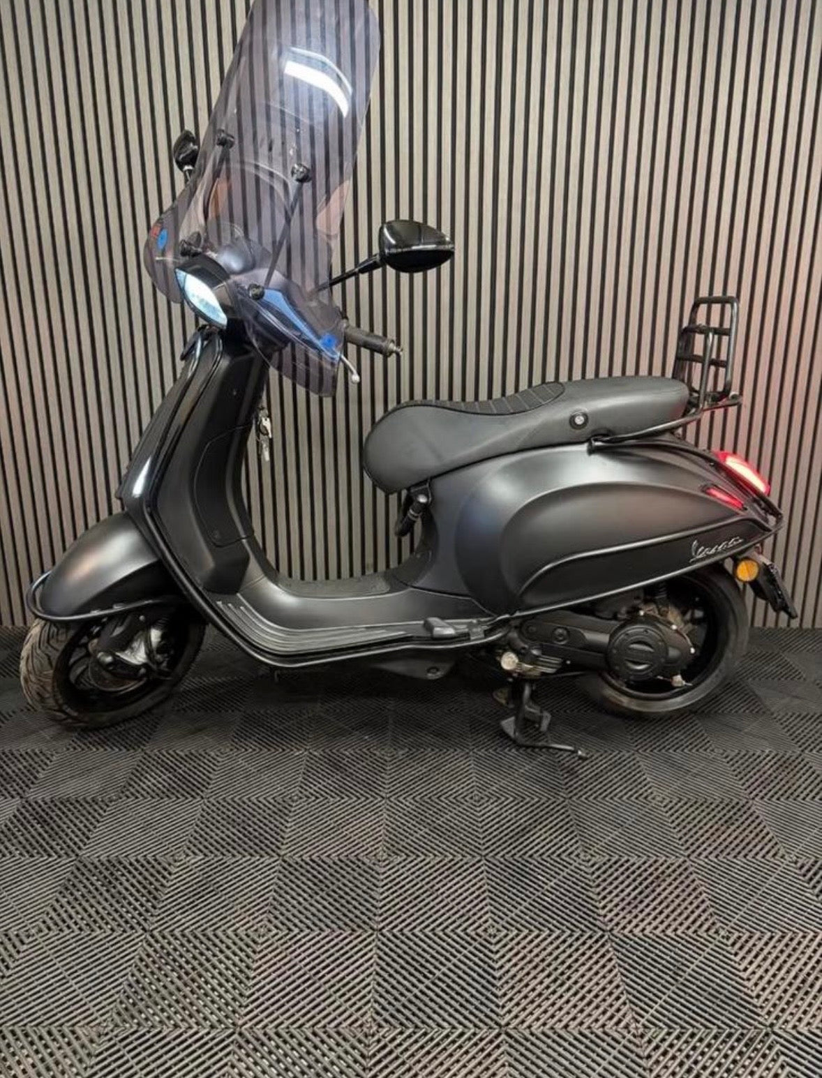 VESPA SPRINT 4T 3V BROM 2018 NOTTE MAT ZWART FULL OPTION