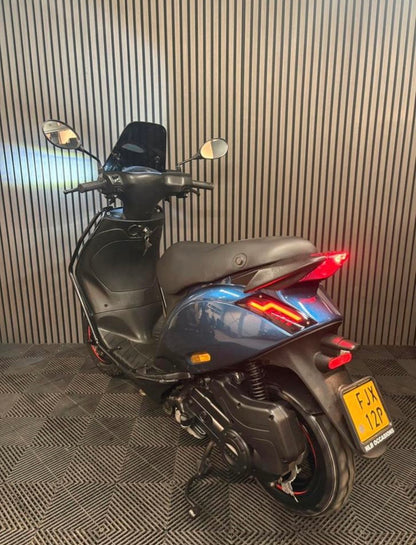 PIAGGIO ZIP 4T 3V BROM 2022 FULL OPTION DIAMOND BLUE