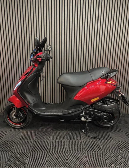 PIAGGIO ZIP BROM 2024 (1eig) FULL OPTION candy red
